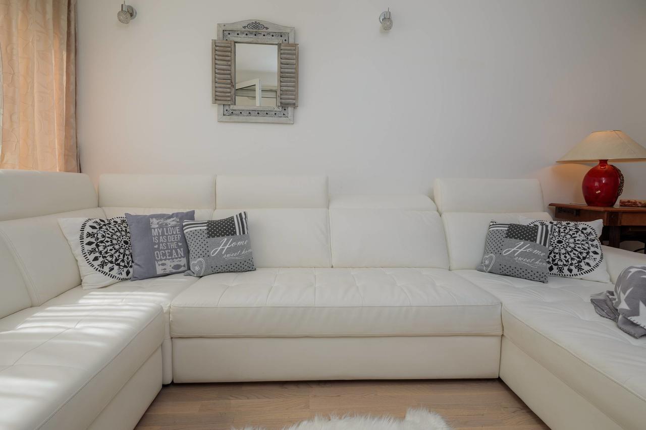 Apartma Shabby Leni *